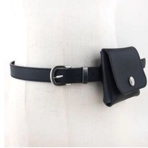 Melrose and Market Black Belt Bag